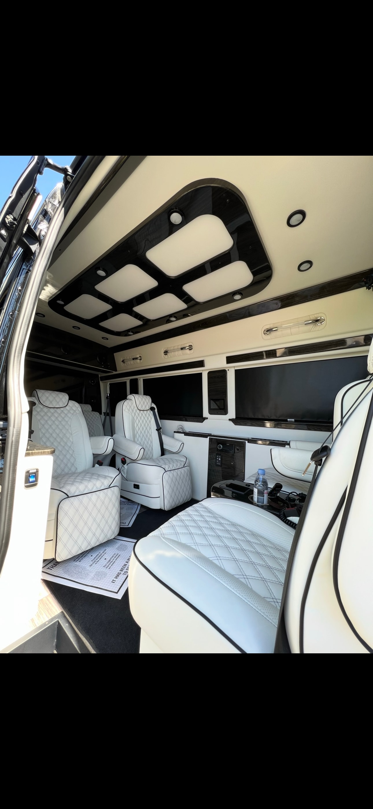 Executive Cream Cabin